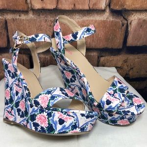 JUST FAB Women’s Floral wedges sz 10.